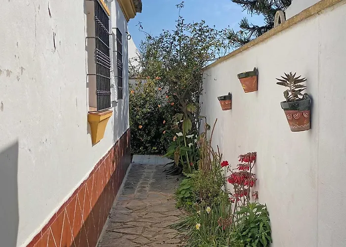 Manoli: 4 Bedroom In Zahora, Ideal For 2 Families Prázdninový dům Cádiz